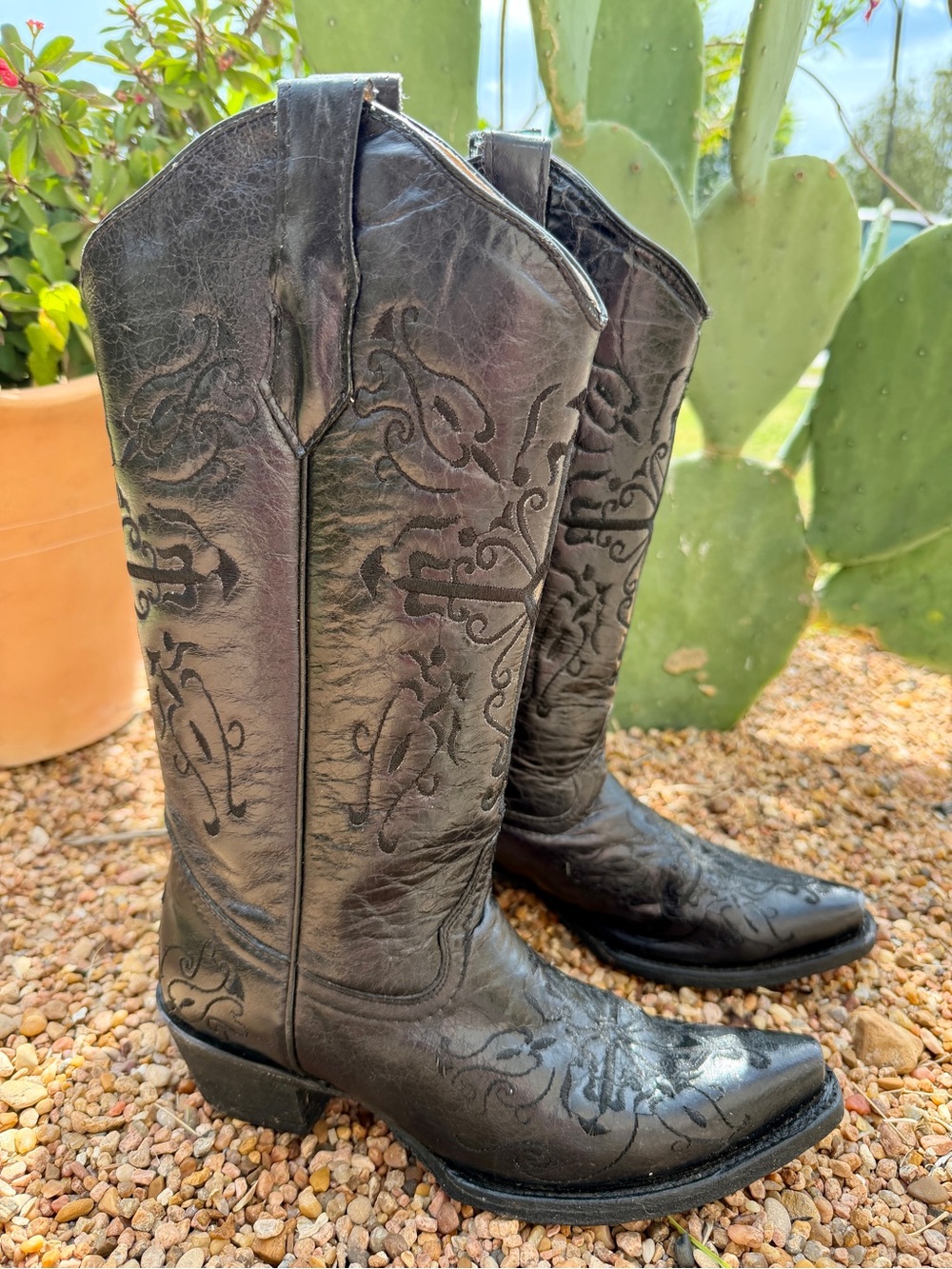 Circle G by Corral L5060 Cross Embroidery Snip Toe Black Leather Boots Size 6 B